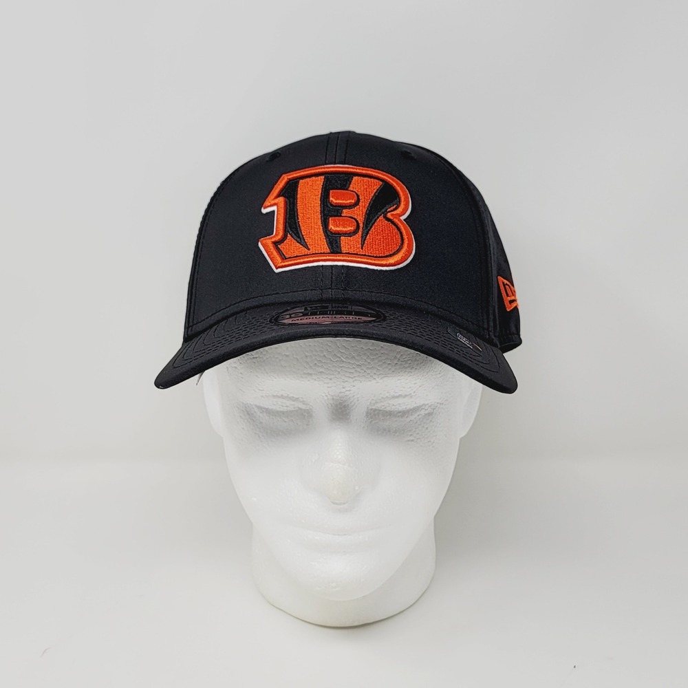 New Era 39THIRTY Cincinnati Bengals Hat Night Black M/L NFL Sideline Tech Cap